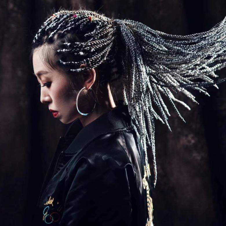 凯希是个脏辫师