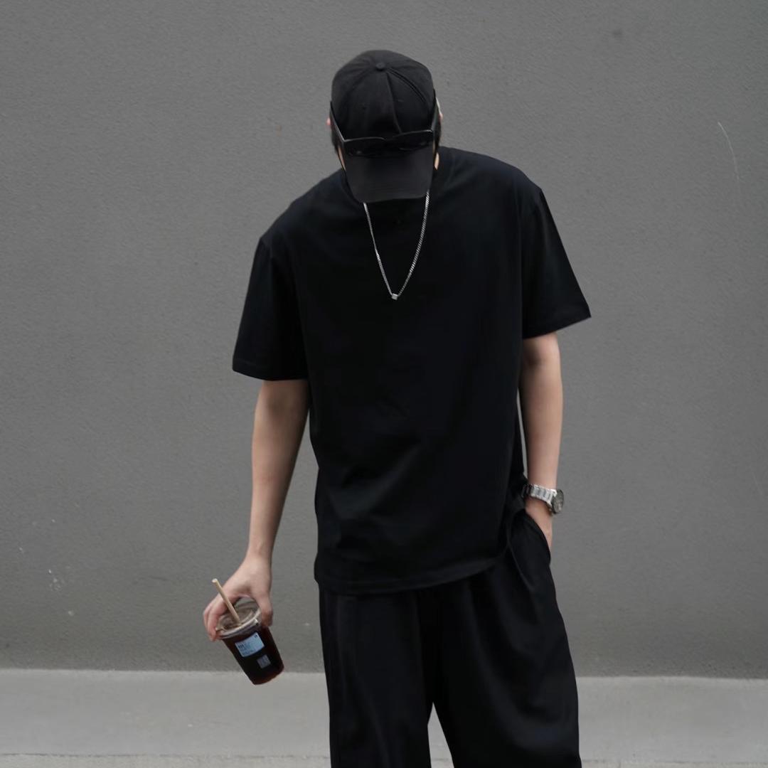 老王的衣柜