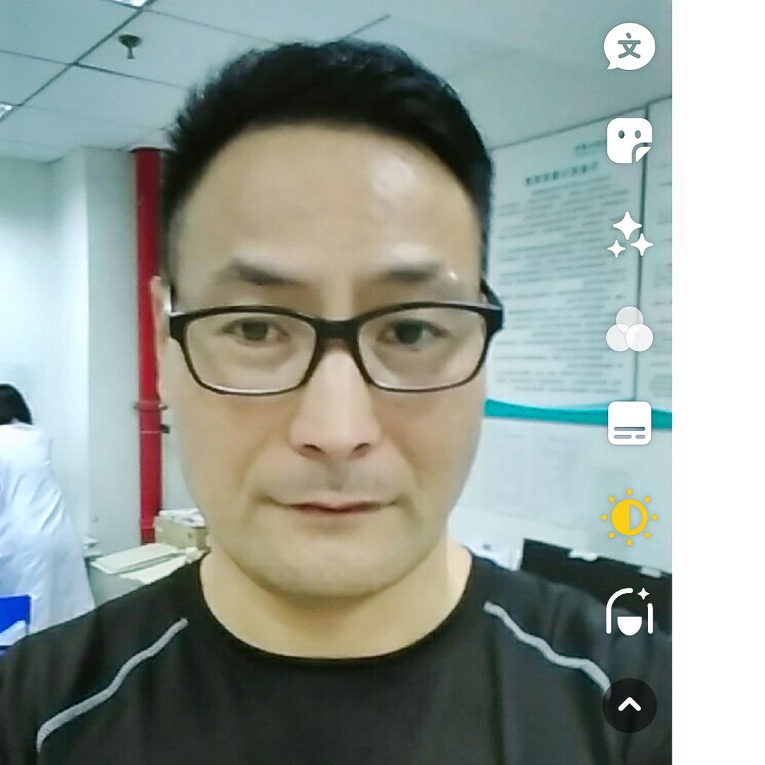 笨笨哥（不定时开播）