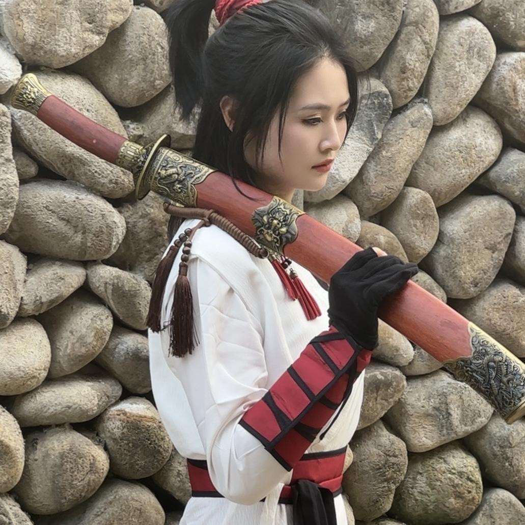 龙泉满瑞刀剑铺