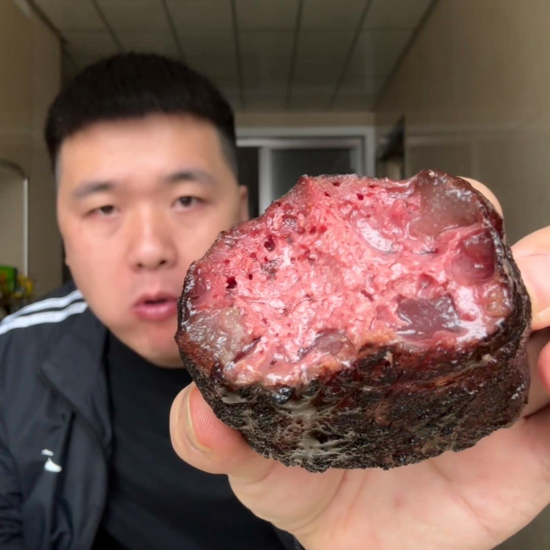 伙夫哥（荬猪血丸子）