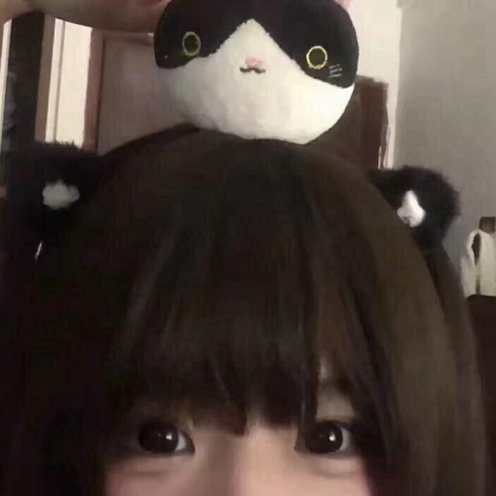 么凸猫^