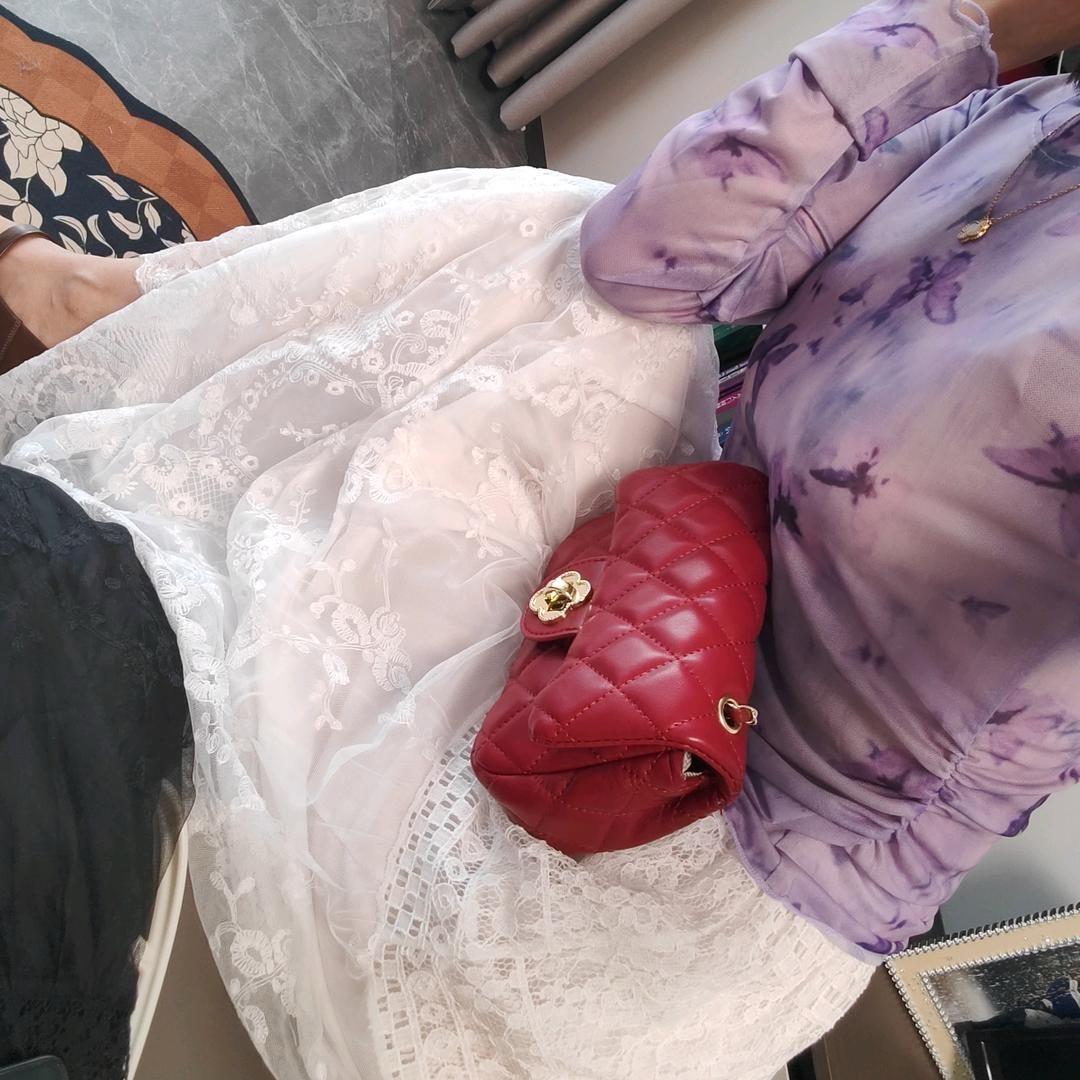 依家女装工厂店