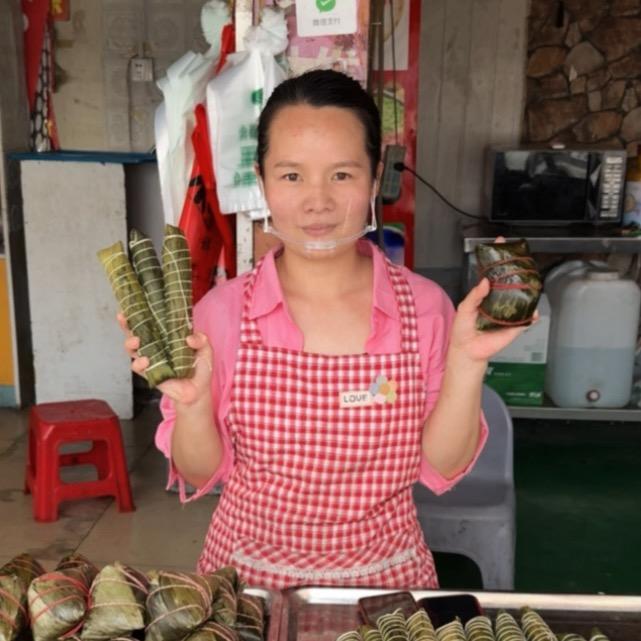 黄记三姐