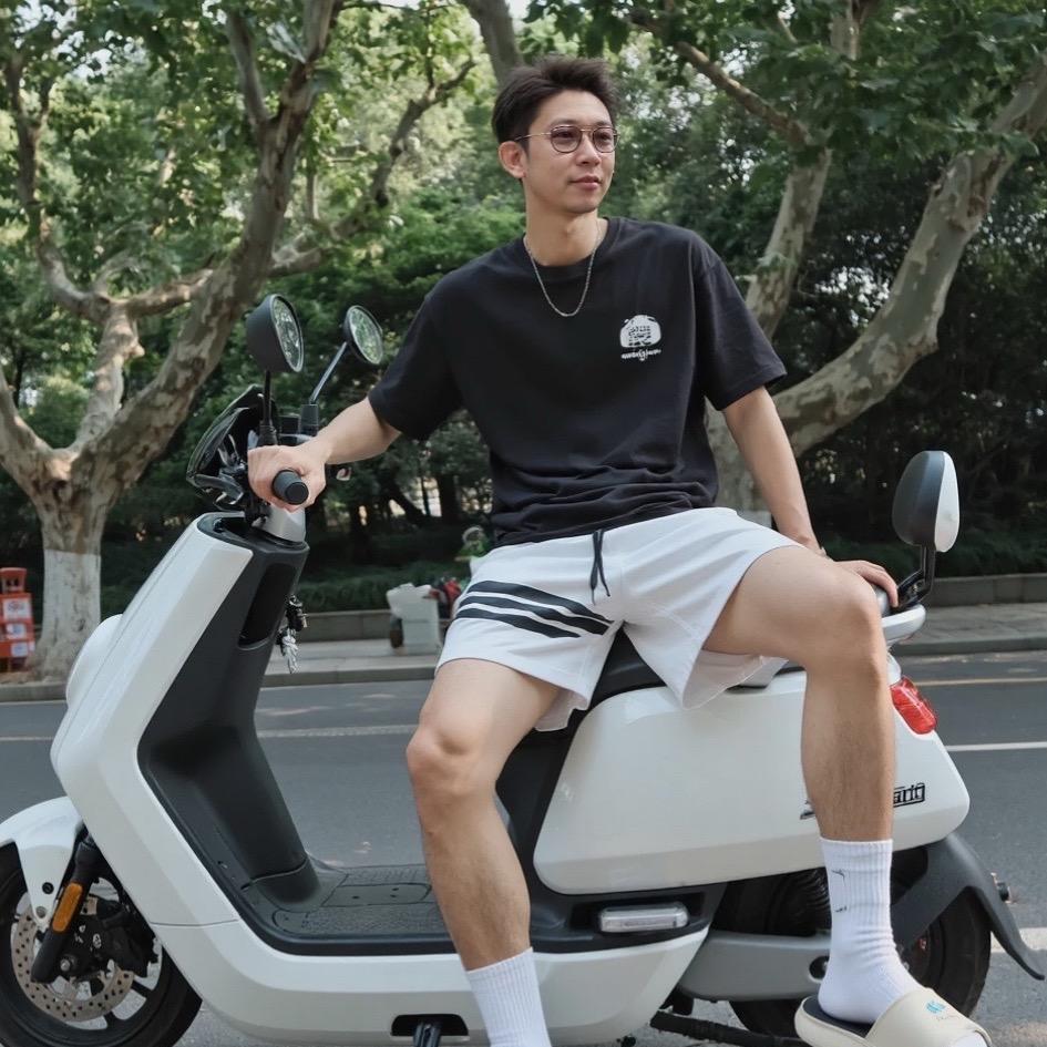 那里空气充满宁静