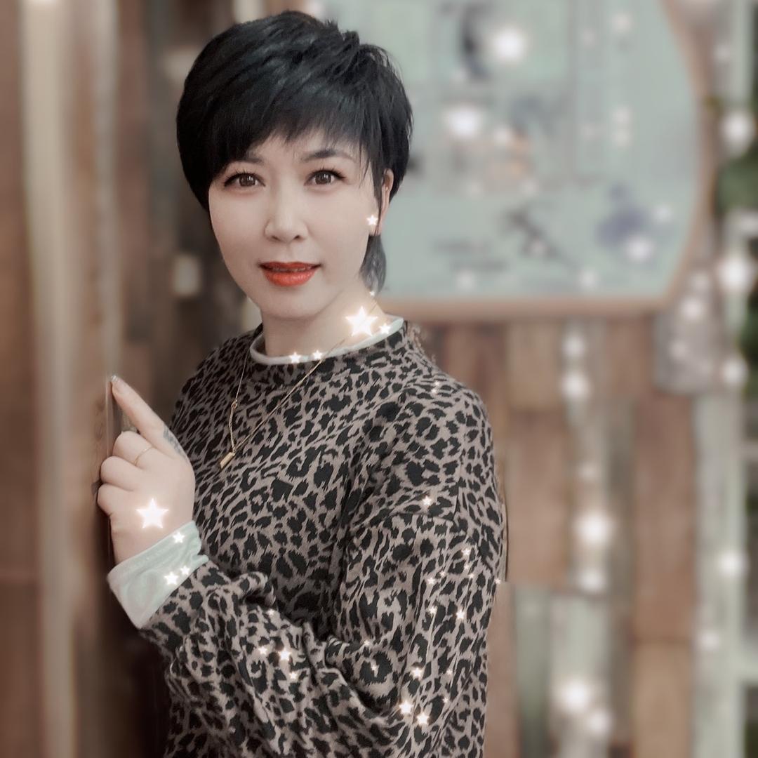 静宁县丝享造型设计杨静