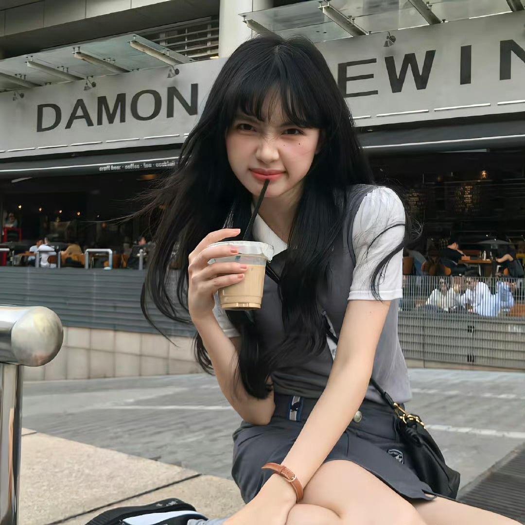 火辣母蟑螂