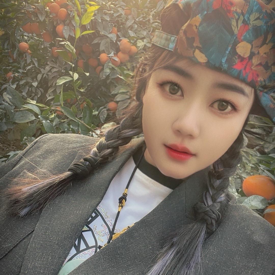 种沃柑的女孩子