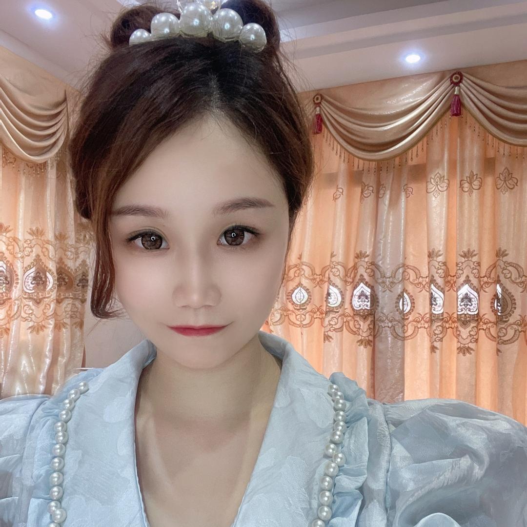 蔡蔡小姐