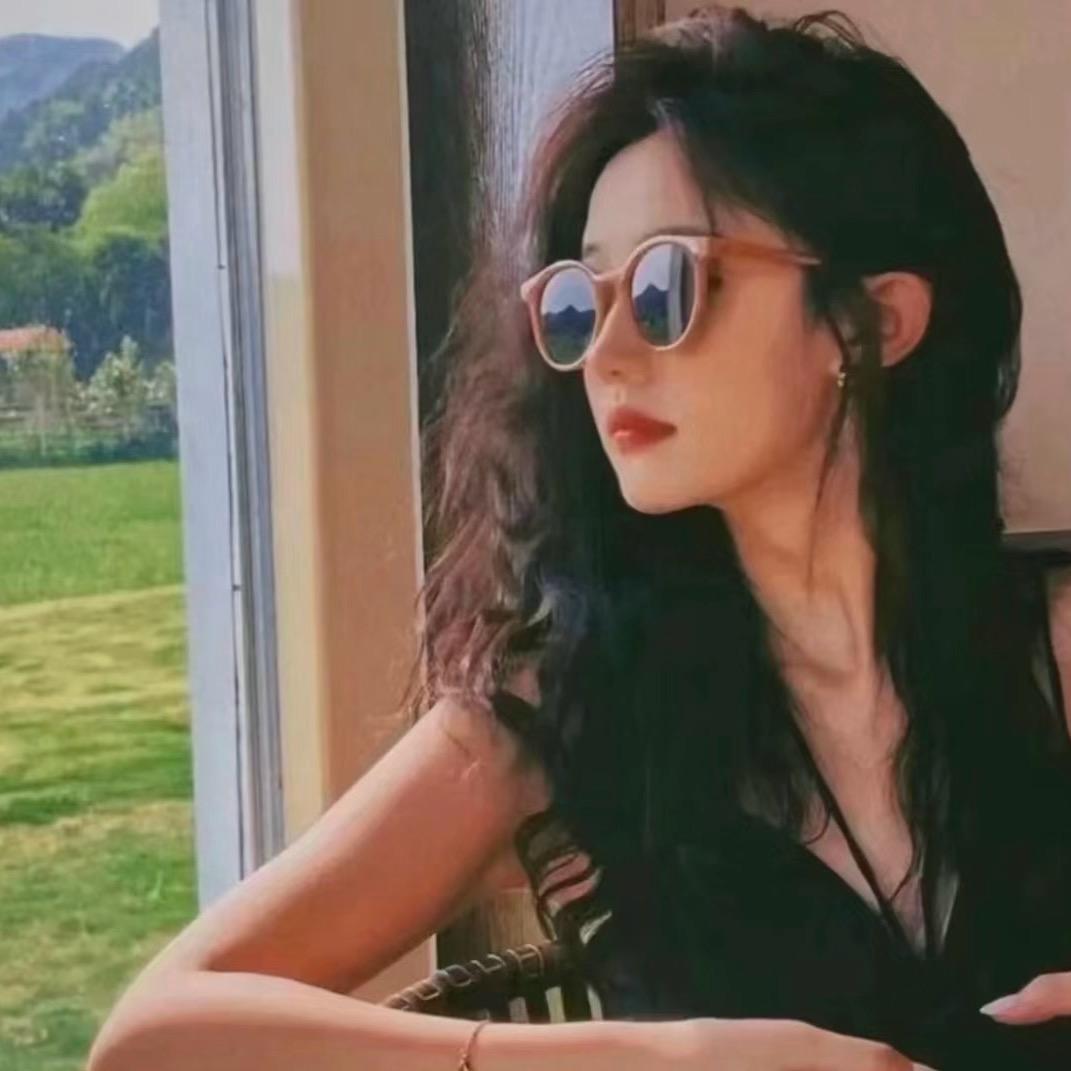 锦粼天曜小石同学