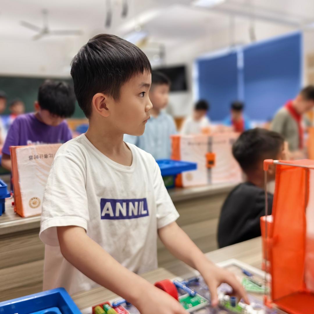 felix小特特先生