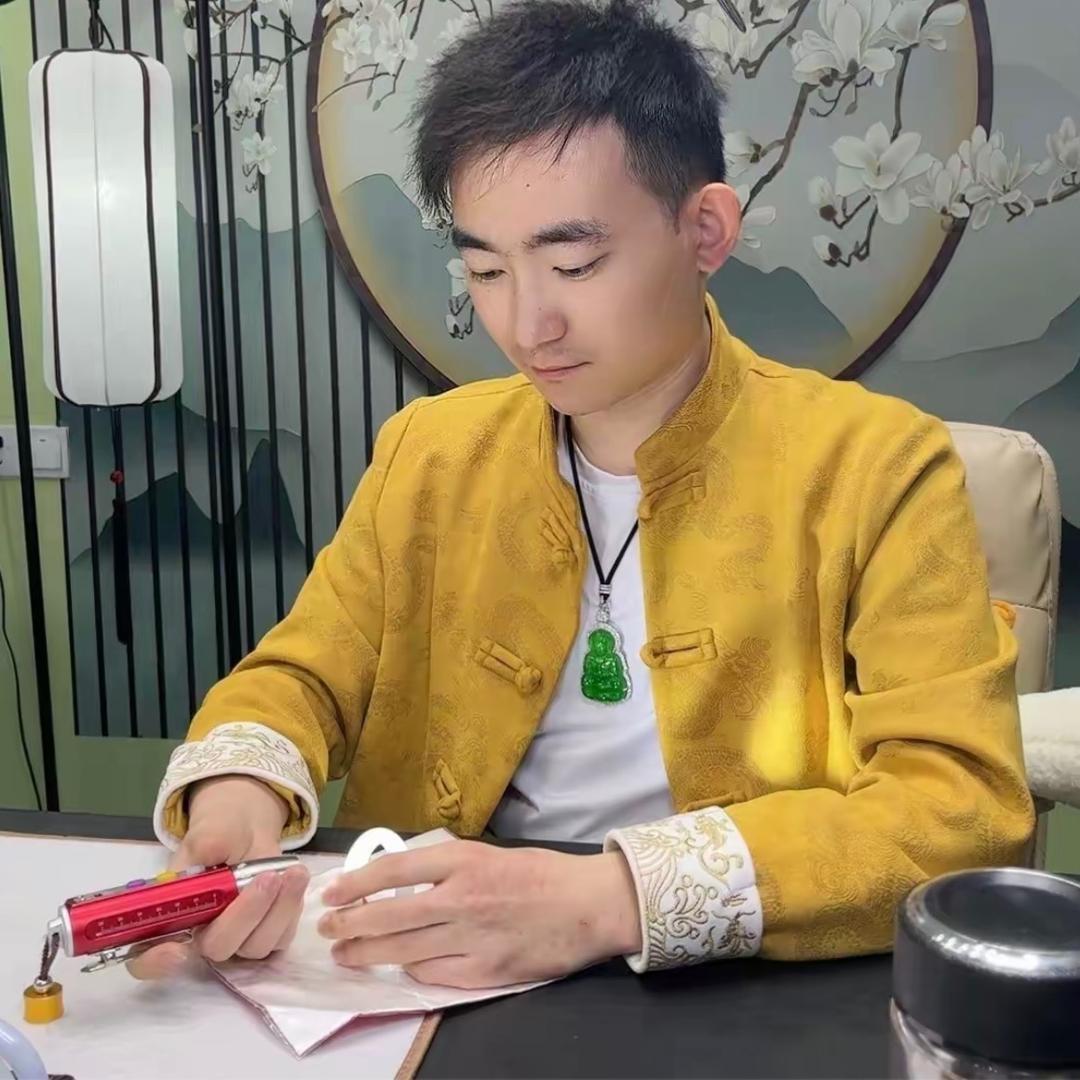 玉月堂小助理
