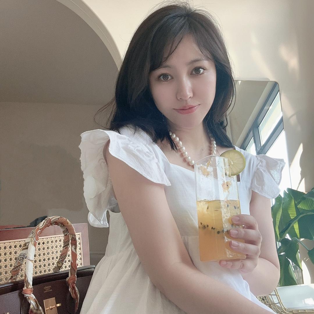 蜜桃宅宅