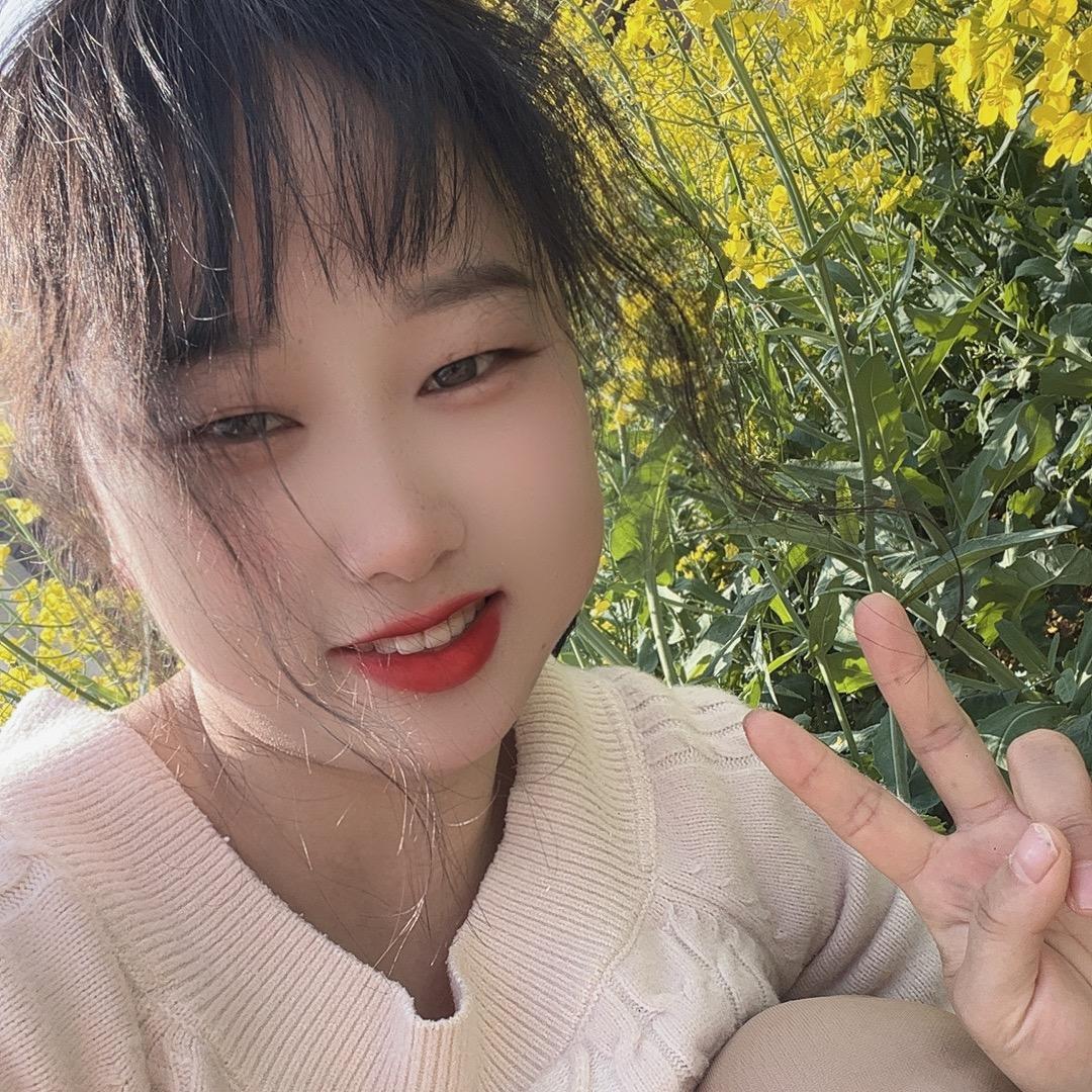 爱笑的丽丽呀