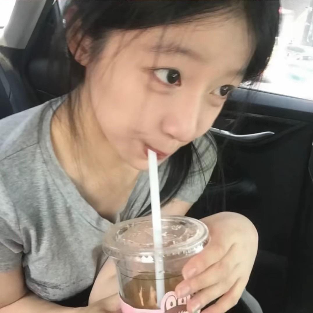 对我而言可爱的她