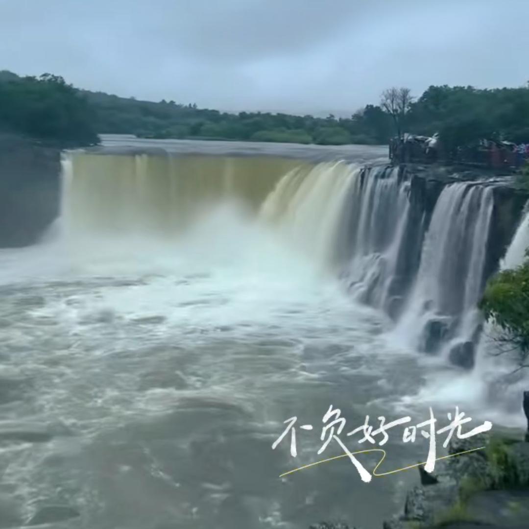 镜泊湖《遇见山水民宿饭店》