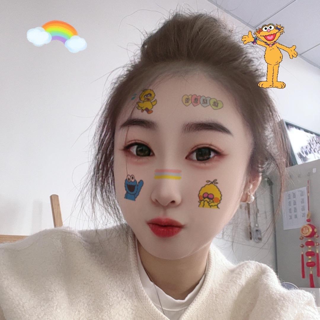 莹莹