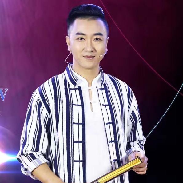 演员陈昱曦