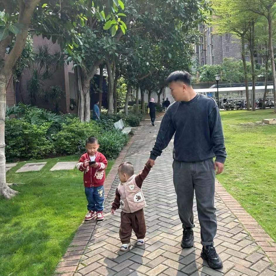 海口优佳二手车 黄导）