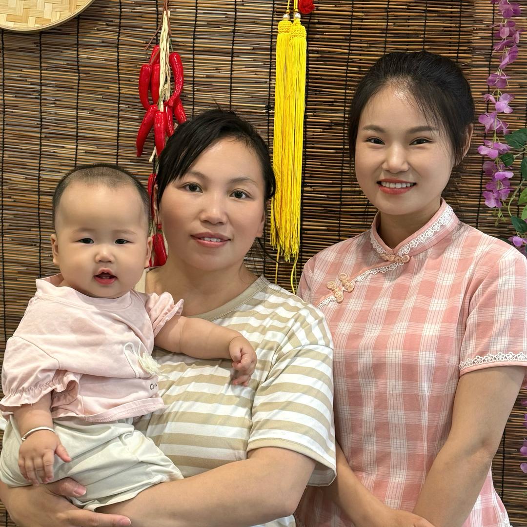 单亲姐妹（聪聪四妹）