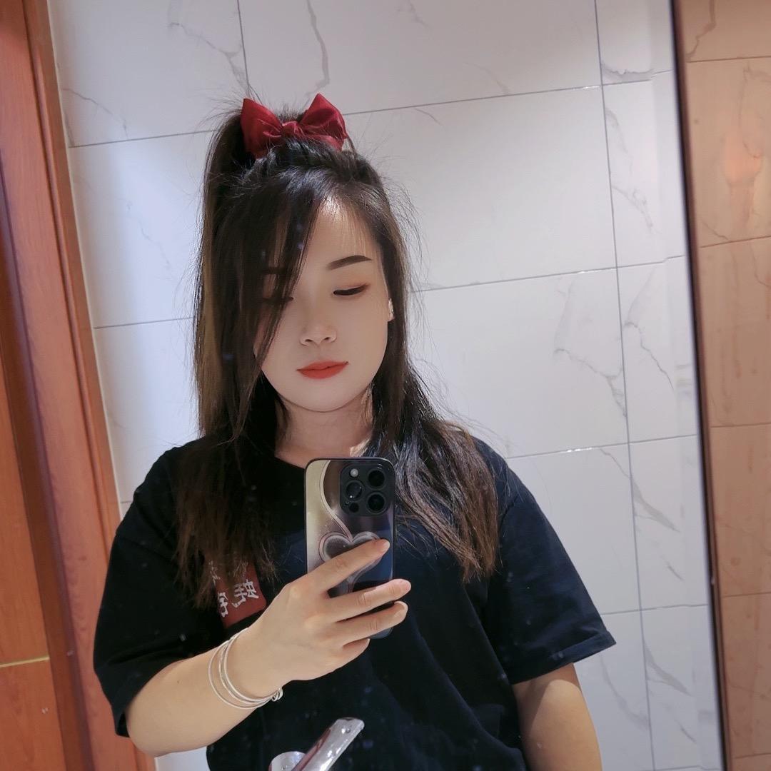 努力减肥中……