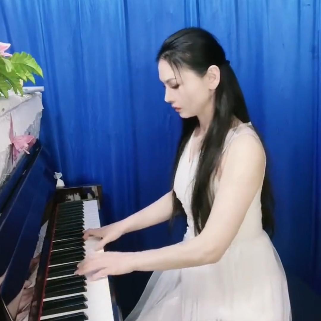 谢馨兰