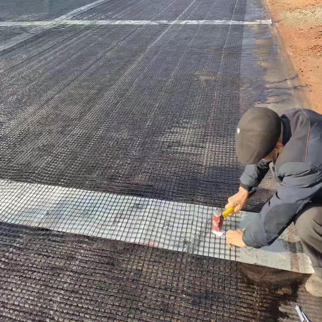 抗裂贴 灌缝胶 玻纤格栅 贴缝带 冷补料