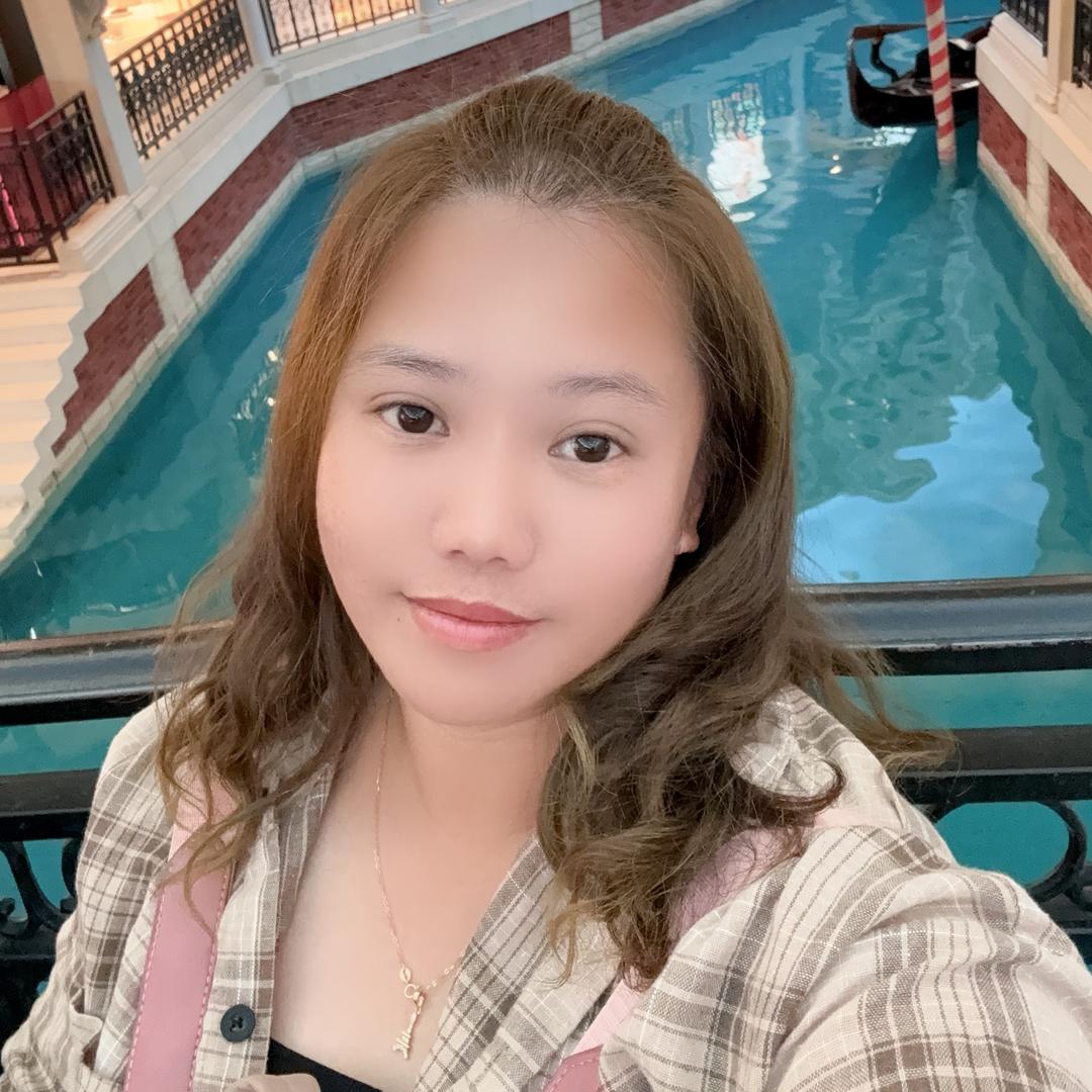广东客家妹（摆摊记录生活）