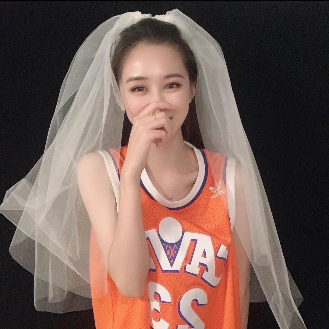 瑶瑶爱篮球🏀（见过老詹啦！！！）