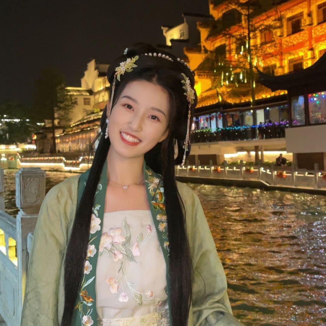 事业脑糖糖