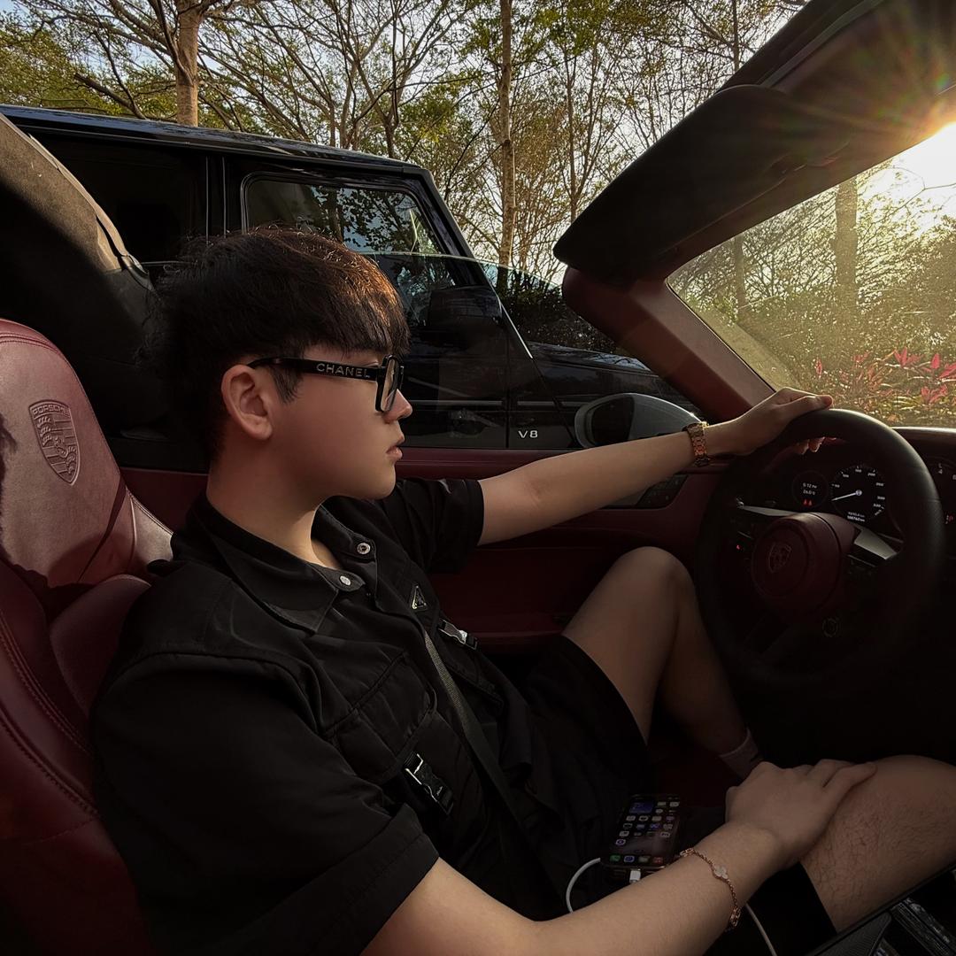 豪车租赁ᴄʜʀɪs🧊