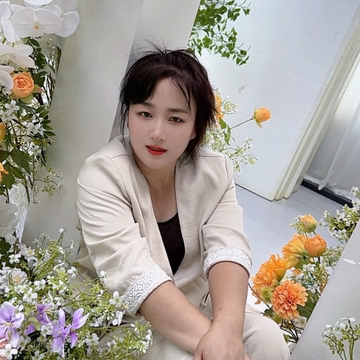 草本家的妞