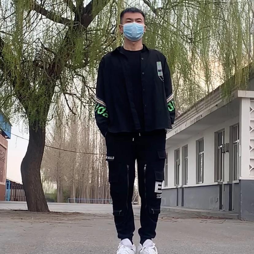 体育老师姓胡