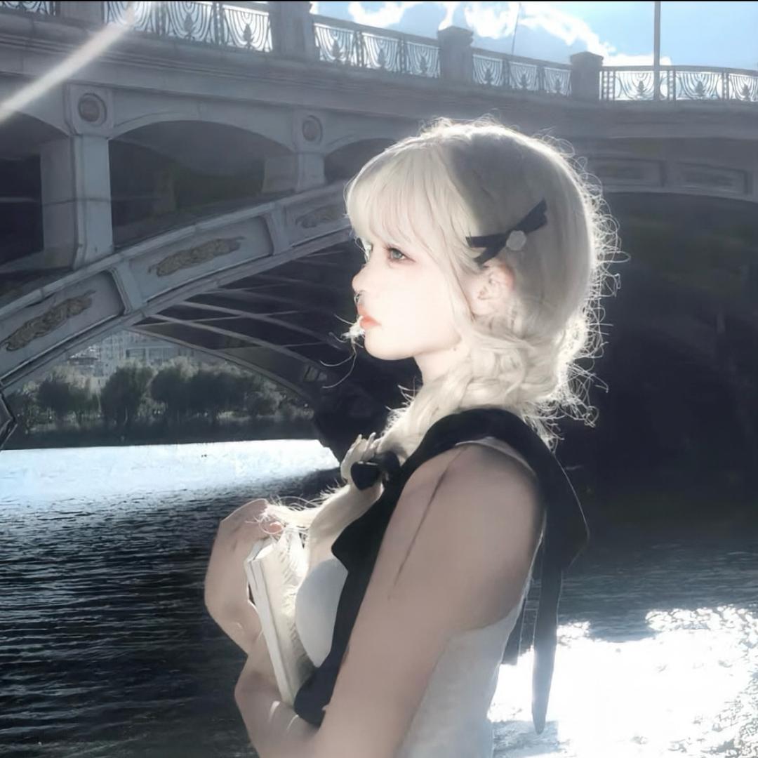 小奶瓶掉了