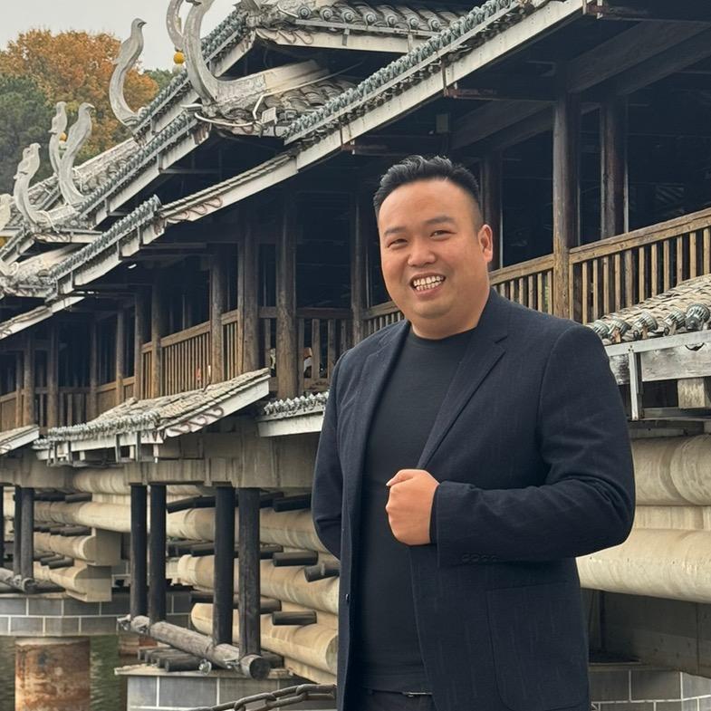 老石名车馆-新车老张