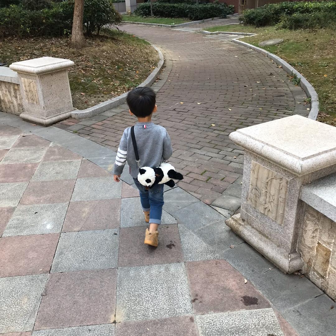 奕奕