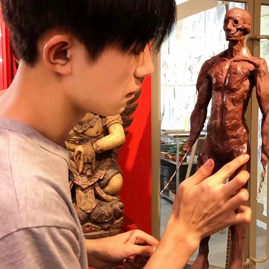 易昂烊毅