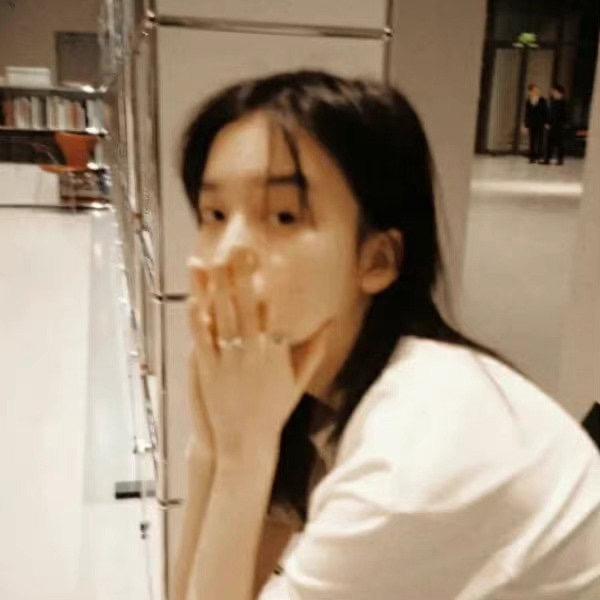 一个美女而已.