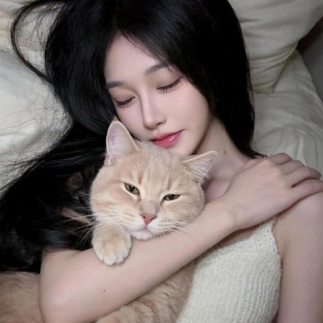 小婷.