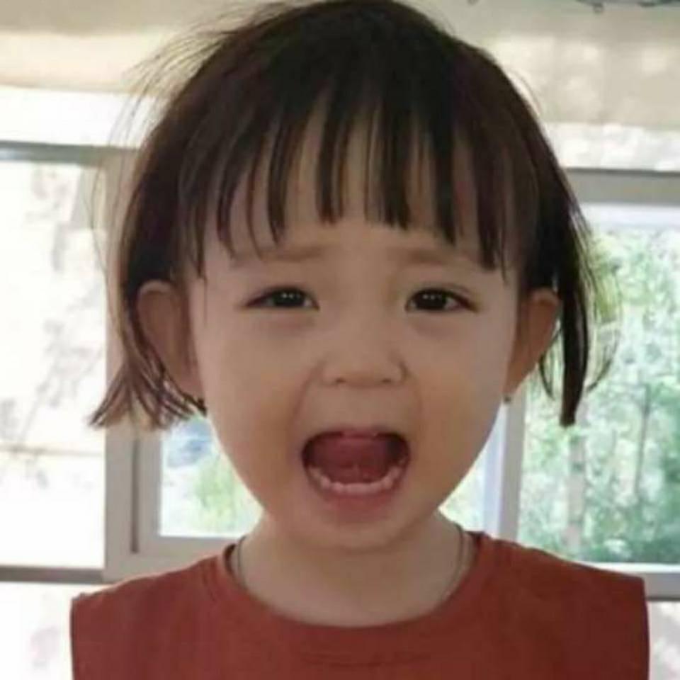 小小默