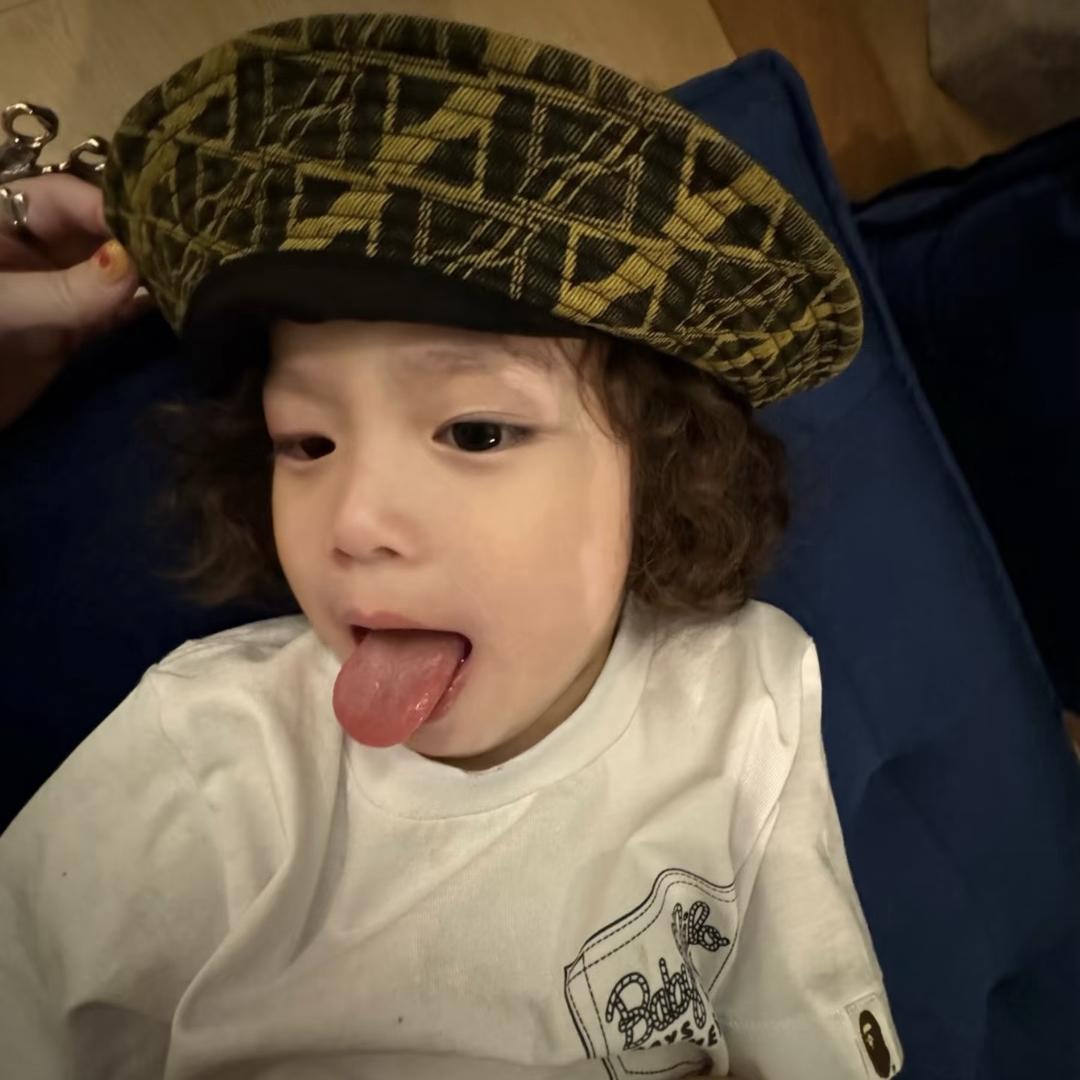 男 大 学 生 的 梦