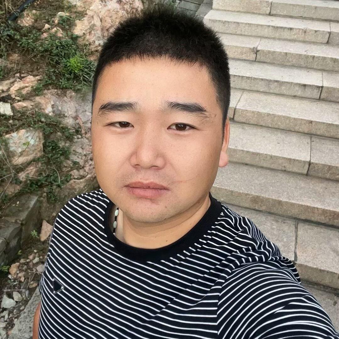 黑鸭麻辣卤味