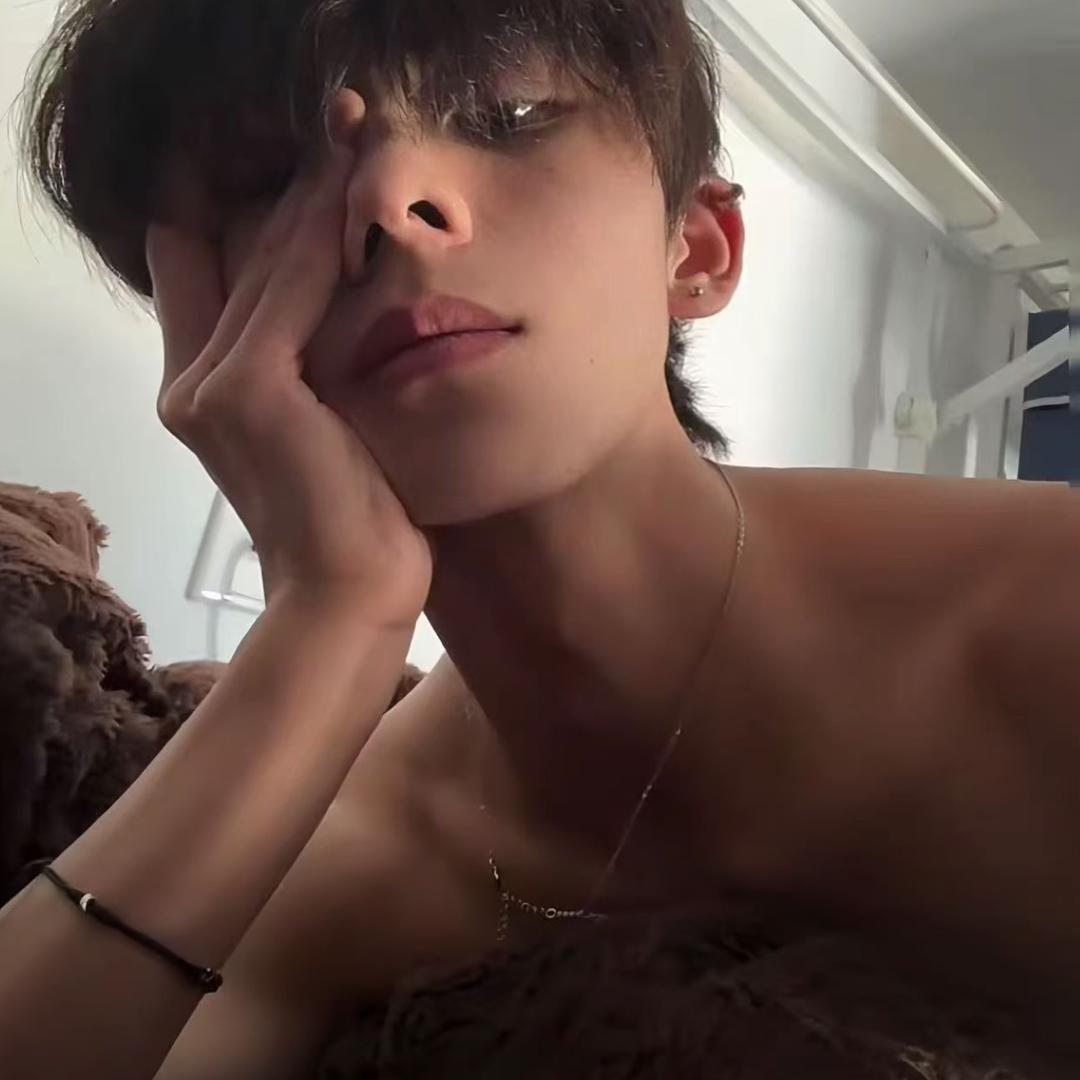 女友站街我数钱