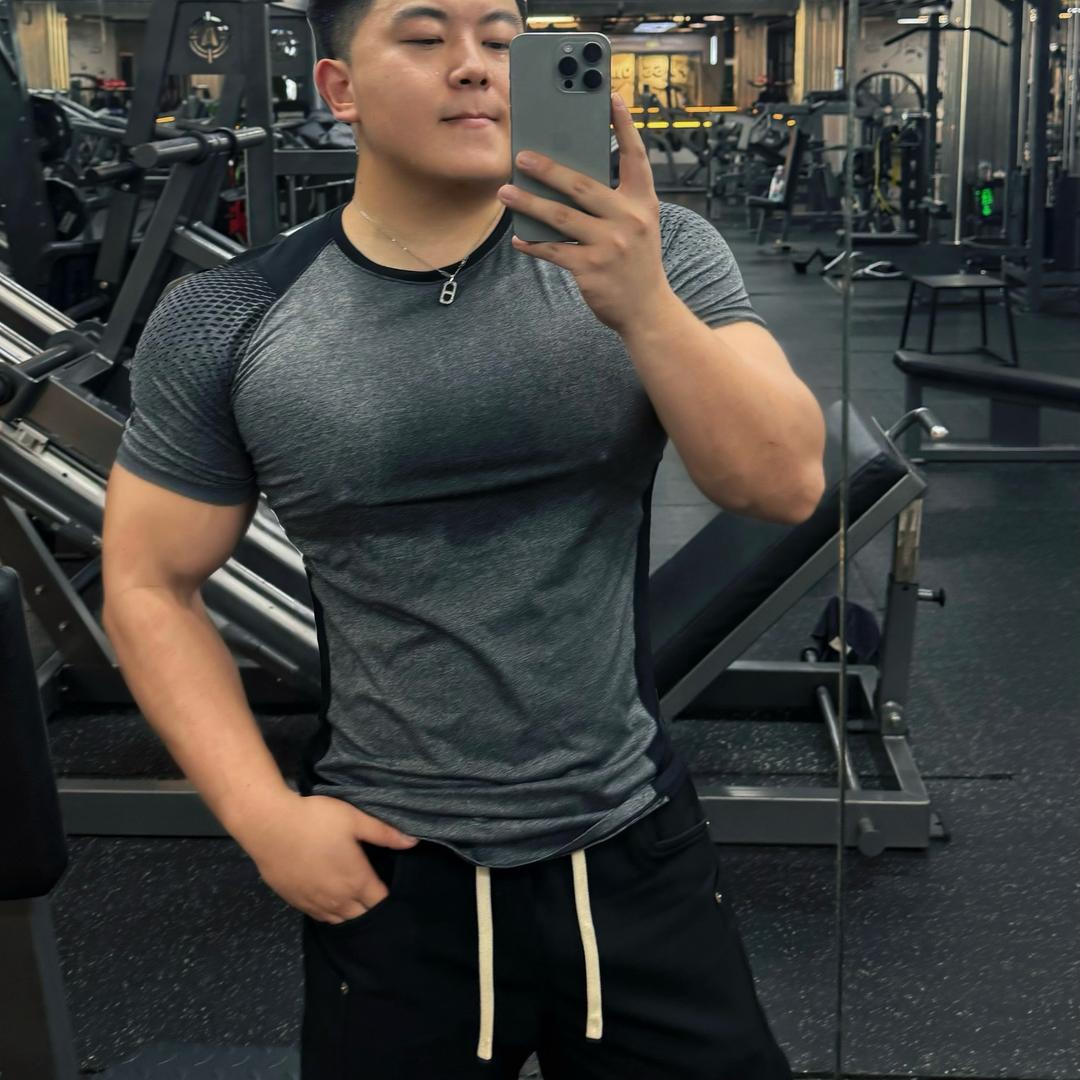 闪电⚡️小小叔