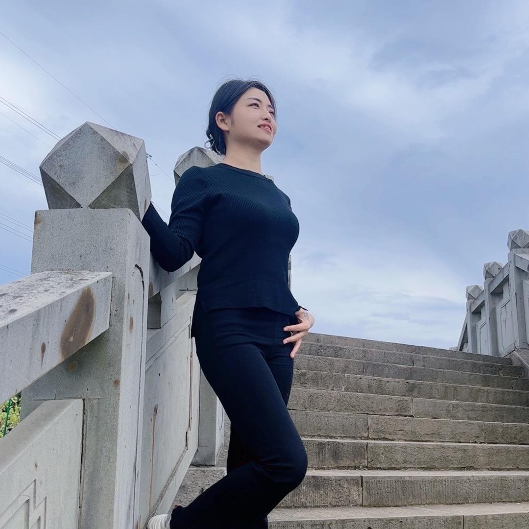 丽晃儿（广元凤凰教练）