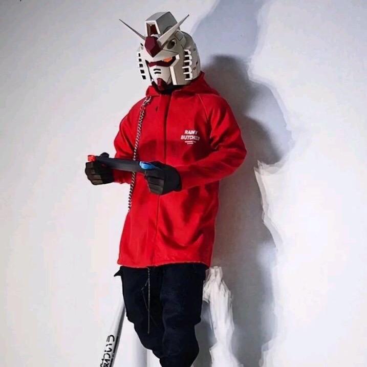 伦仔玩高达