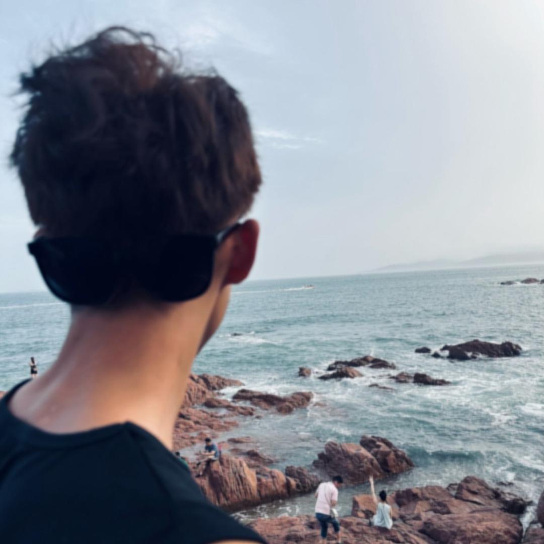 不会400的彭于晏