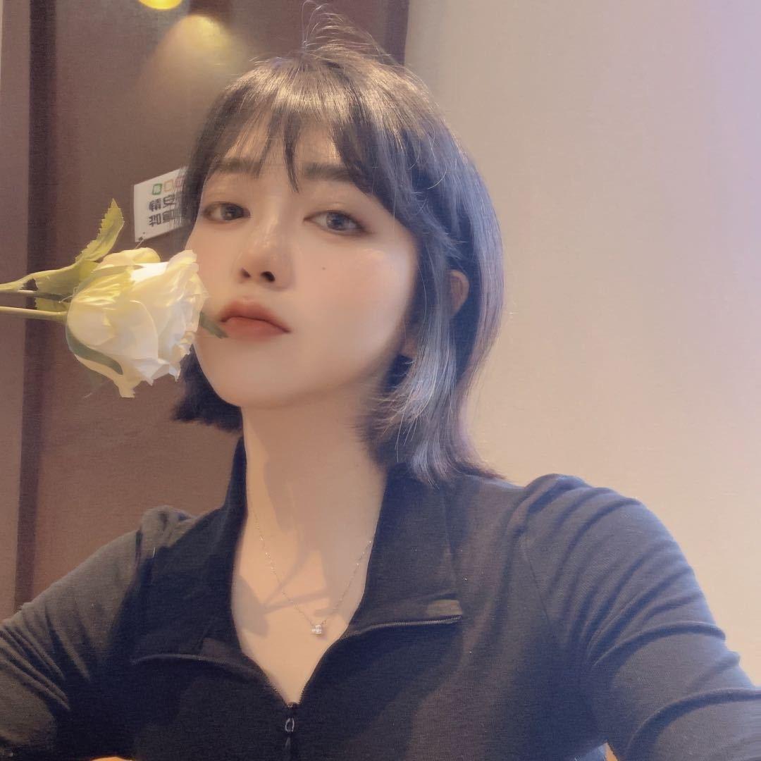 王一一,