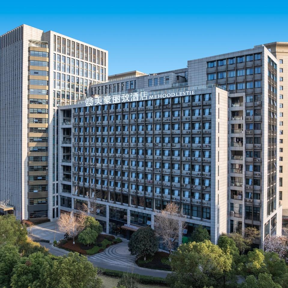 美豪丽致三坝地铁站店