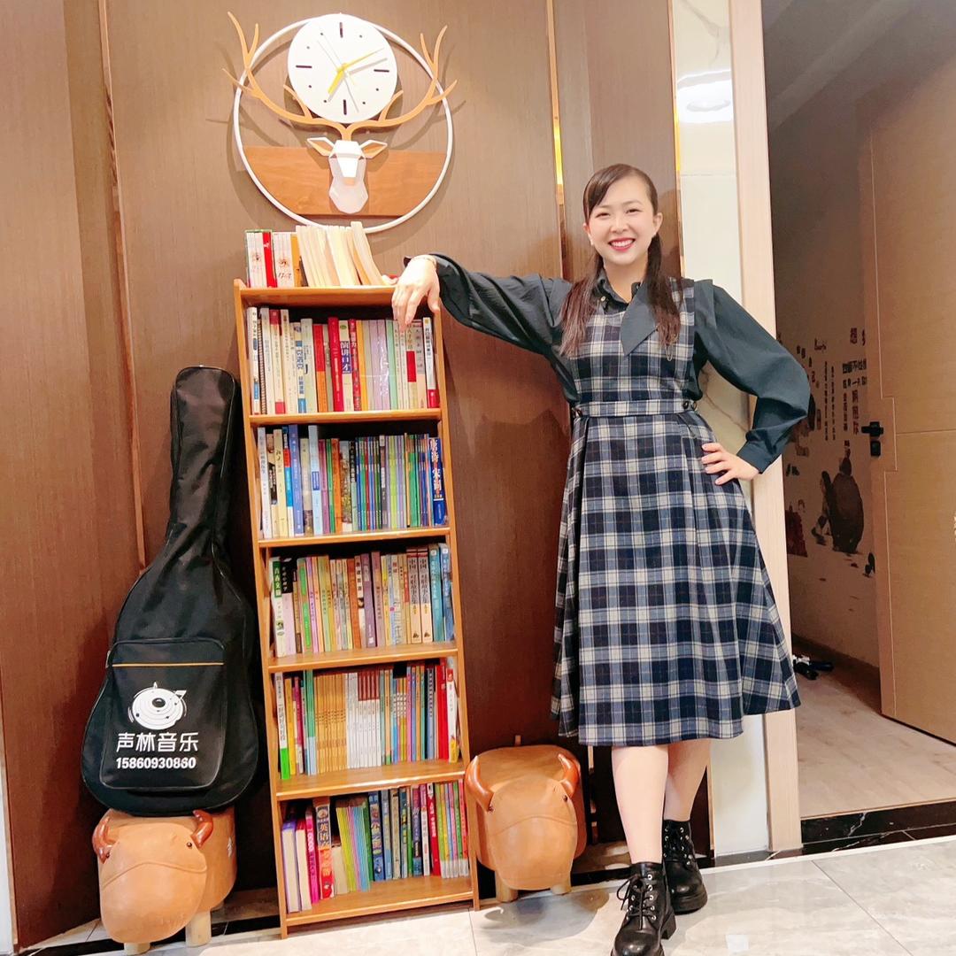 JULIE 洪